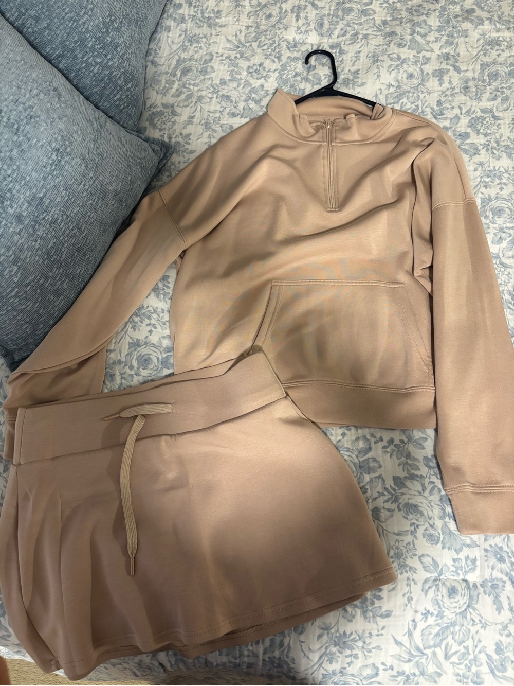 Ocean Drive Beige Mini Skirt - Casual Athletic Style